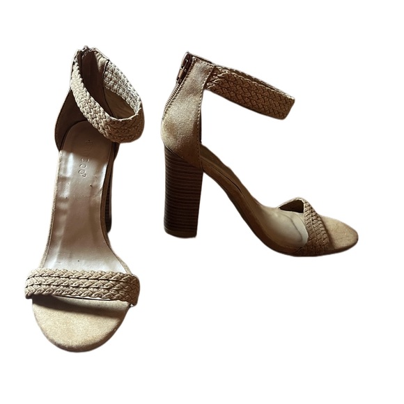 Bamboo Braided Open Toe Block Heel - Picture 7 of 10